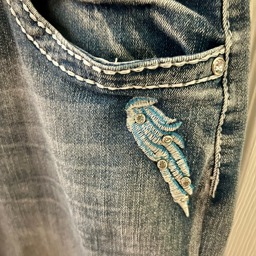 Sky Women’s Size 16 Jeans with Winged Heart Pocket, Wing on Each Side at Front - Picture 5 of 15